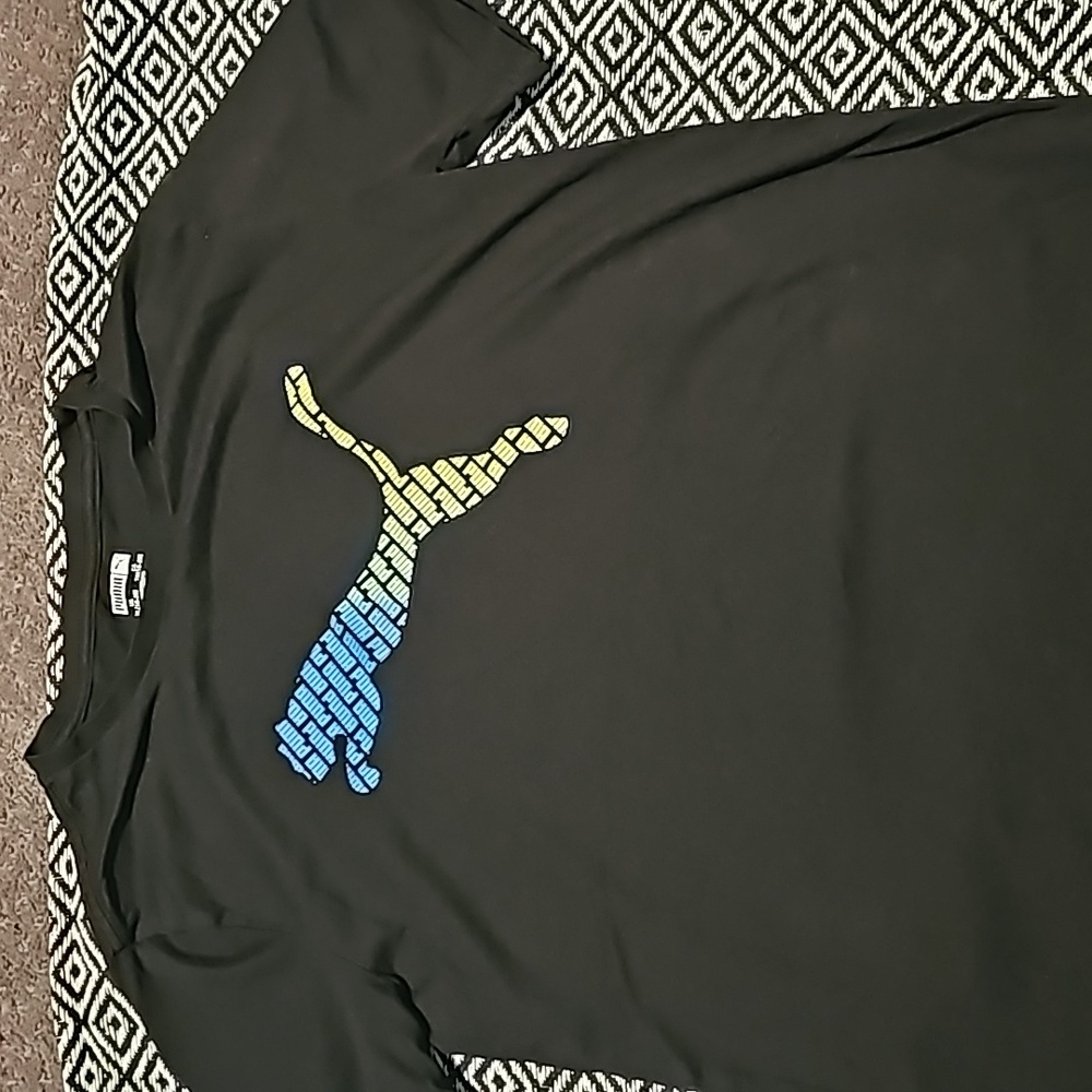 Boys puma tshirt